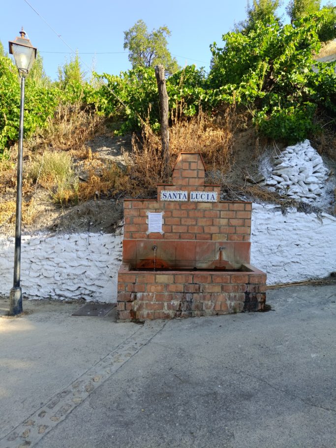 FUENTE DE SANTA LUCÍA